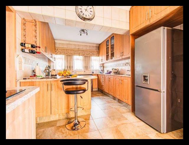 3 BEDROOM HOUSE FOR SALE IN GLEN MARAIS